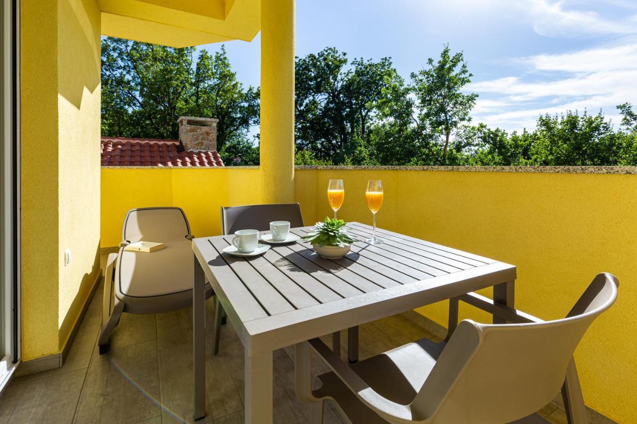 Green Point Paklenica Starigrad Paklenica Exterior foto